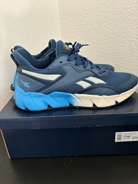 Reebok Men's Navy and Light Blue Athletic Sneakers
